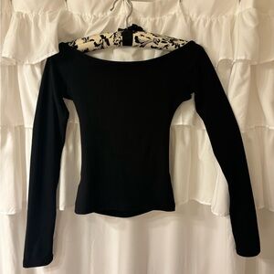 NWOT cropped black longsleeve with open back size S